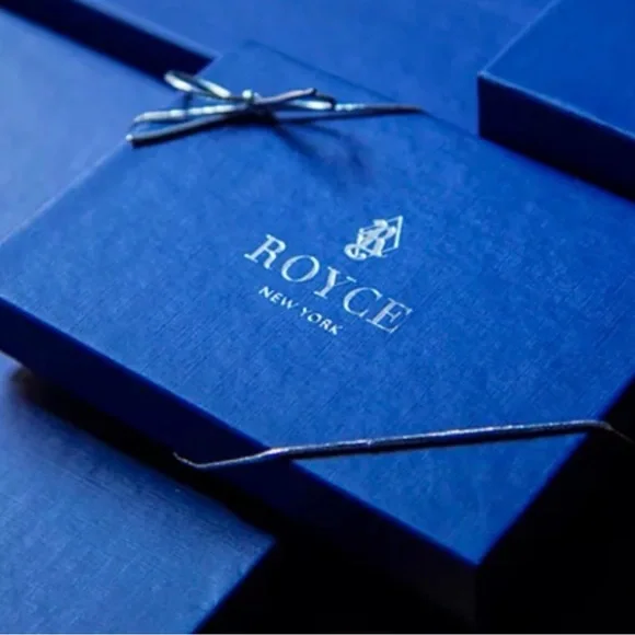 ROYCE New York Leather Black and Silver Watch Box with Key